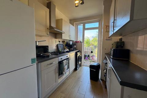 3 bedroom terraced house for sale, Grasmere Avenue, Wembley