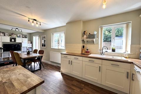 6 Cae Garw, Llantwit Fardre, Pontypridd, CF38 2TQ