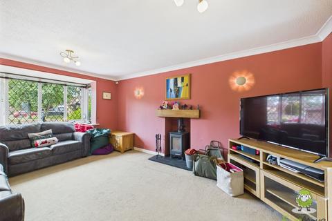 4 bedroom detached house for sale, Redshank Avenue, Winsford CW7