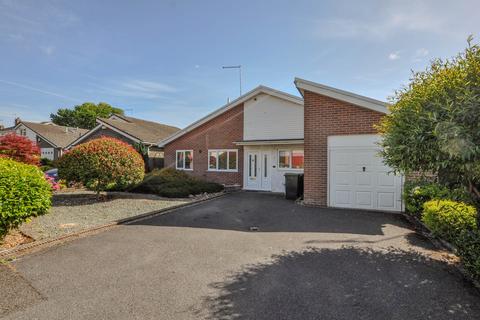 2 bedroom chalet for sale, Lacy Drive, Wimborne, BH21