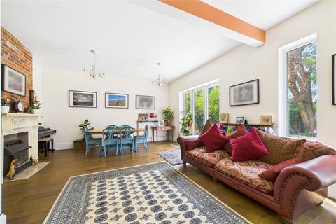 Thornham Gringer Hill, Maidenhead, SL6 7LY