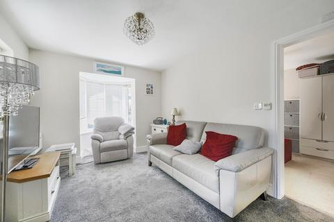 undefined, Shepperton,  Surrey,  TW17