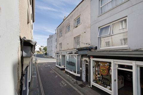 Fore Street, Teignmouth, TQ14