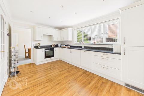24 Broom Close, Taverham, Norwich, NR8 6FS