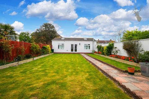 4 bedroom semi-detached bungalow for sale, Oaks Lane, Ilford