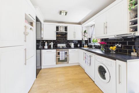 undefined, Ravensbourne Road, Aylesbury HP21