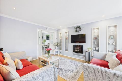 undefined, Ravensbourne Road, Aylesbury HP21