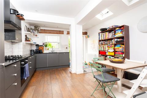 17 Devoncroft Gardens, Twickenham, TW1 3PB