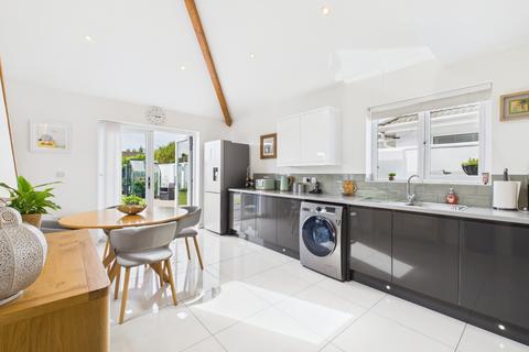 4 bedroom bungalow for sale, Johns Corner, Rosudgeon, TR20 9PJ
