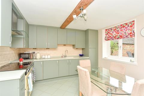 4 bedroom townhouse for sale, Prospect Row, Gillingham ME7