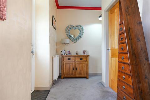 5 bedroom detached house for sale, Carnwath Road, Carluke