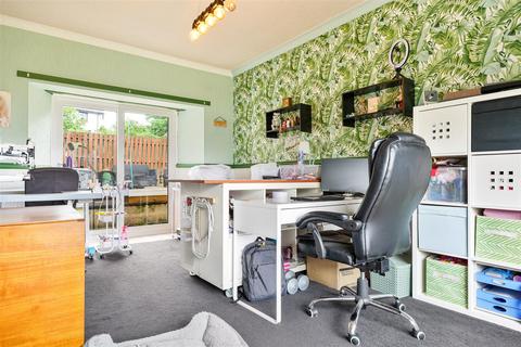 5 bedroom detached house for sale, Carnwath Road, Carluke