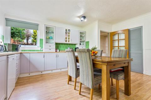 115 Carnwath Road, Carluke, ML8 4DP