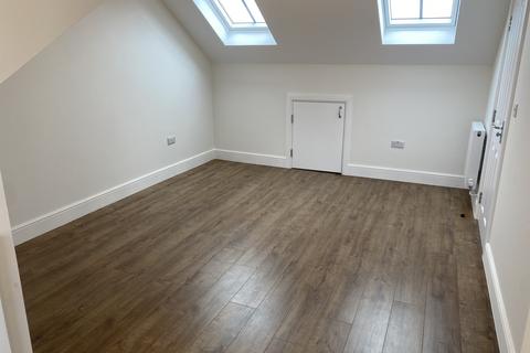 3 bedroom apartment to rent, Brixton Hill, London, SW2