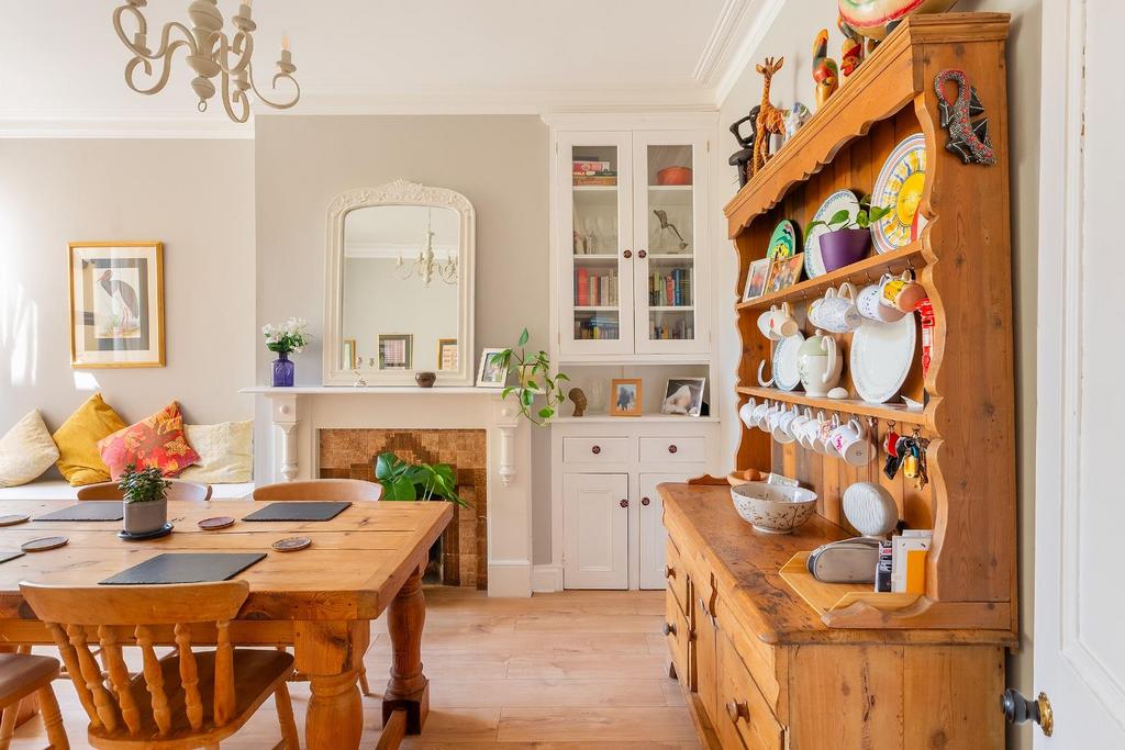 1 B9 RKE - Dining Room D.jpg