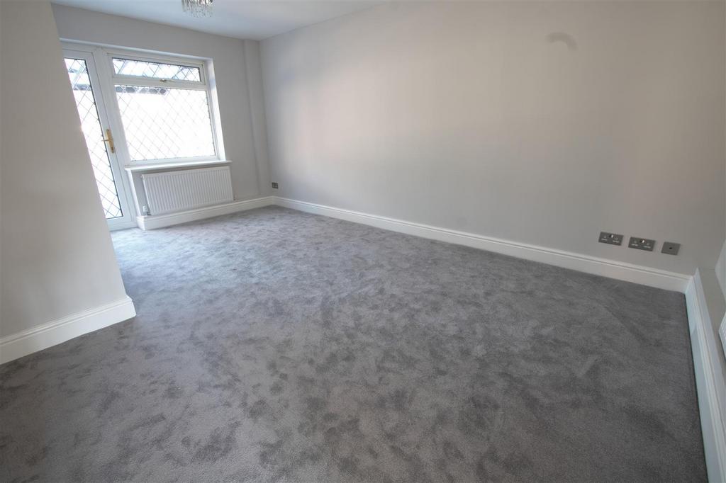 LOUNGE.jpg