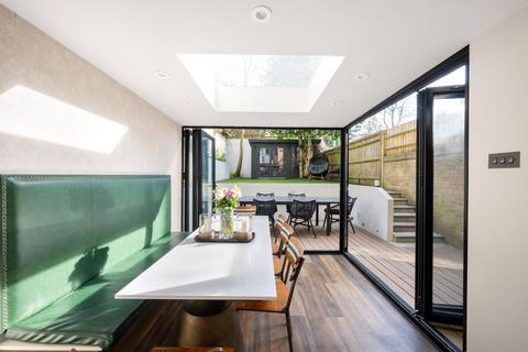 undefined, Upper Hampstead Walk, Hampstead Village