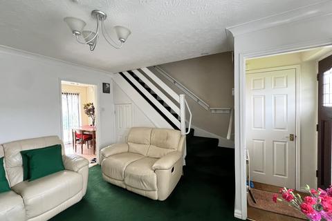 5 Pencombe Close, Manchester, M12 4TA