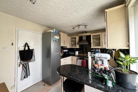 5 Pencombe Close, Manchester, M12 4TA