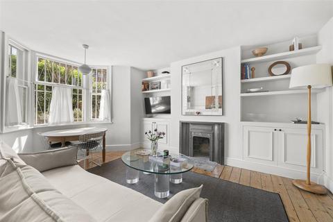 111a Foulden Road, London, N16 7UH