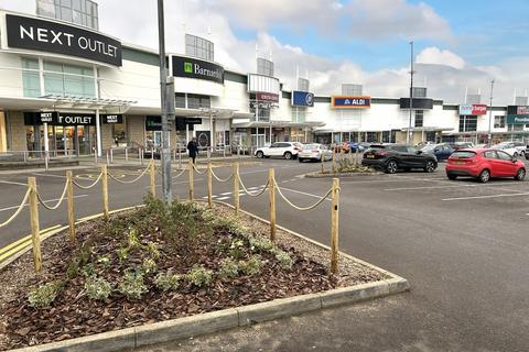 Retail property (high street) to rent, Pontardulais Rd Swansea SA5 4BB