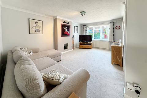 2 bedroom bungalow for sale, Lanyards, Littlehampton, West Sussex