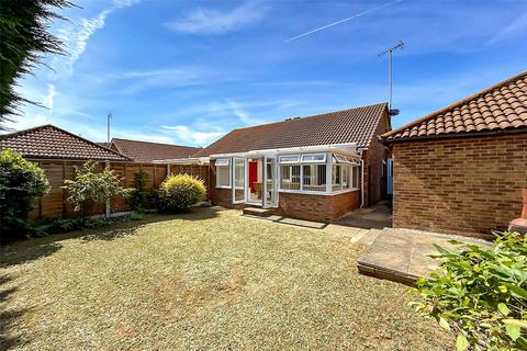 2 bedroom bungalow for sale, Lanyards, Littlehampton, West Sussex
