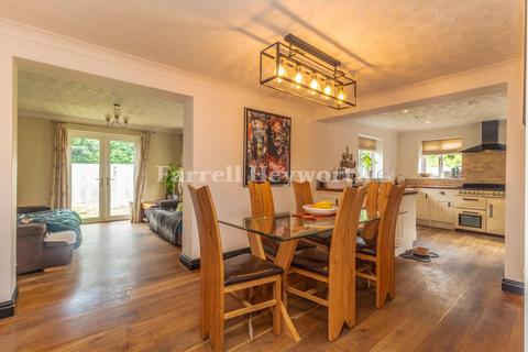 undefined, Fieldside Close, Preston PR5