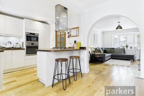 190 Blakes Avenue, Witney, OX28 3UD