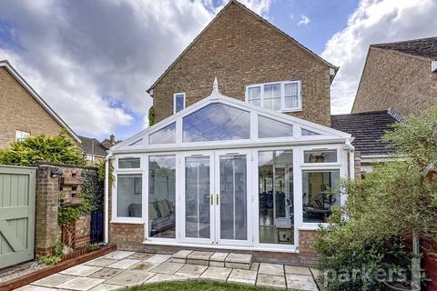 190 Blakes Avenue, Witney, OX28 3UD