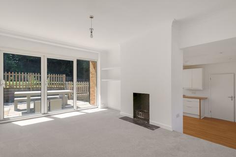 22 Rosehill, Claygate, Esher, KT10 0HL