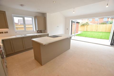 3 bedroom semi-detached house for sale, Twidale Lane, Laceby, Grimsby DN37
