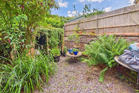 2 bedroom end of terrace house for sale, White Horse Street, Wymondham