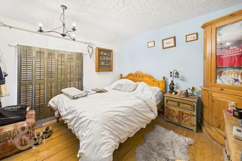 2 bedroom end of terrace house for sale, White Horse Street, Wymondham