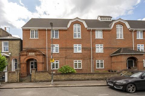 Flat 1, 15a All Saints Road, London, SW19 1BU