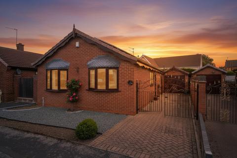 2 bedroom bungalow for sale, Church Fields Road, Rossington, DN11