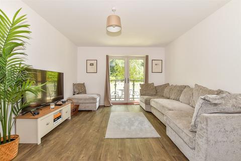 2 bedroom ground floor flat for sale, Salomons Grove, Southborough, Tunbridge Wells, Kent