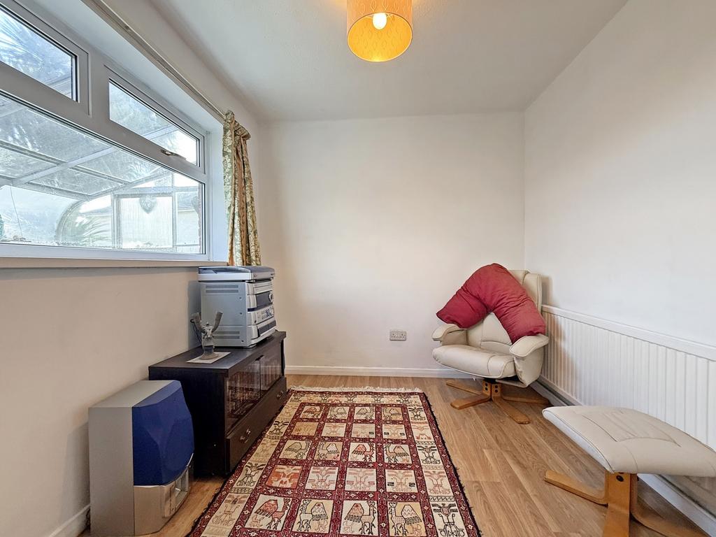 Dining Room/Bedroom