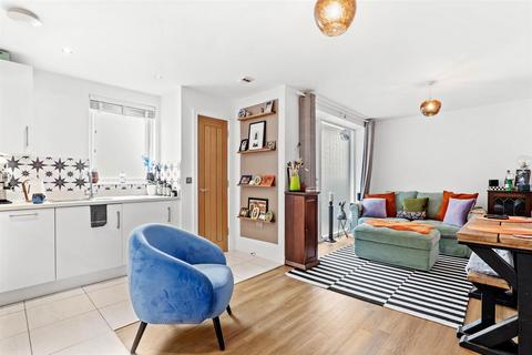 1 bedroom flat for sale, Stephenson Row, Arden Quarter, Stratford-Upon-Avon