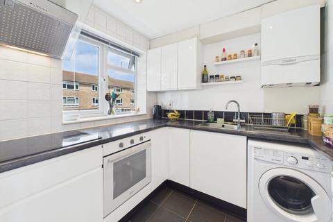2 bedroom apartment to rent, Osborne Road, Windsor, Berkshire, SL4
