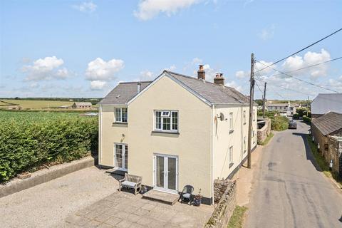4 bedroom detached house for sale, Eastleigh, Bideford