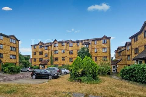 2 bedroom flat for sale, Cornmow Drive, London, NW10