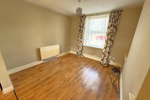 18 Lloyds Road, Corby, NN17 1AP