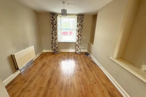 18 Lloyds Road, Corby, NN17 1AP