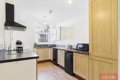 6 bedroom terraced house for sale, Alma Square, Scarborough