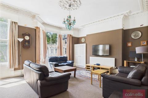 6 bedroom terraced house for sale, Alma Square, Scarborough