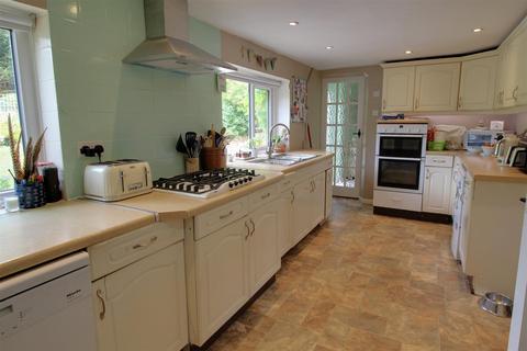 4 bedroom detached house for sale, Aston Ingham Road, Newent
