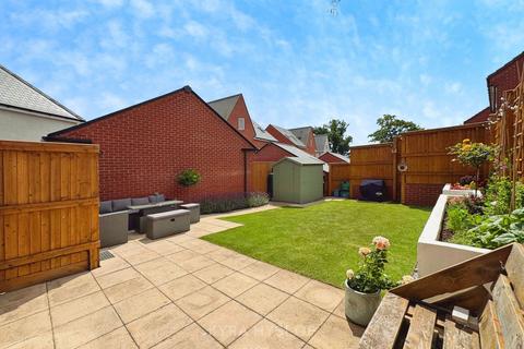1 Farley Grove, Exeter, EX1 3YX