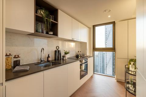 2 bedroom flat for sale, One Thames Quay, Marsh Wall, London, E14
