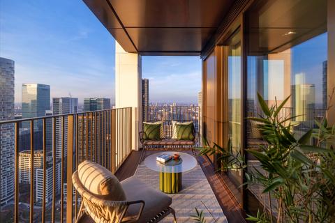 2 bedroom flat for sale, One Thames Quay, Marsh Wall, London, E14